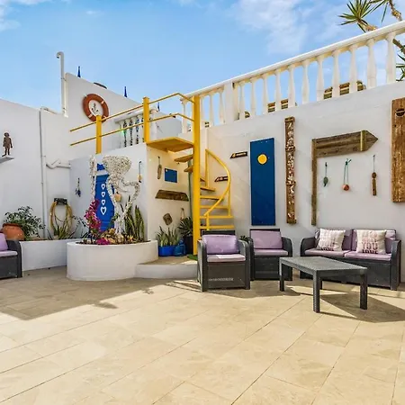 Willa Barry Swimming Pool, Amazing Sea Views, Bar Tarajalejo